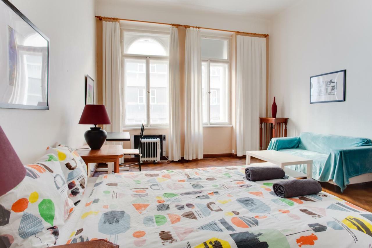 Apartment By Namesti Miru